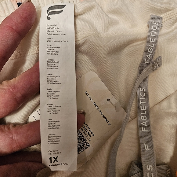 Fabletics shorts NWT - Picture 7 of 8